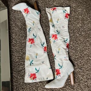 🆕 Floral Embroidered Knee-High Boots - RUNS SMALL